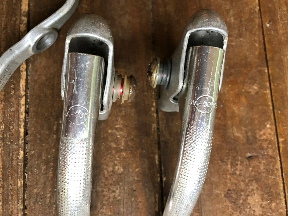 Palancas de freno punto rojo bicicleta vintage Foto 2 de 4