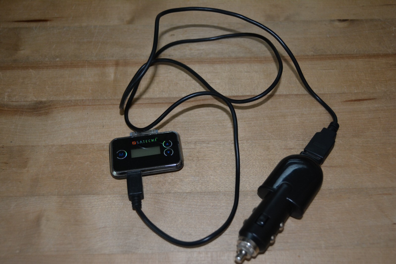 Satechi Bluetooth FM Transmitter for iPod Classic, Touch, Nano - Car Hands Free