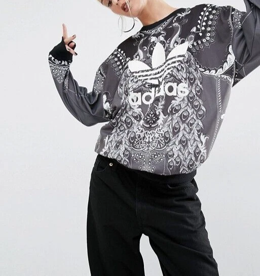 Pull adidas femme shop noir et blanc
