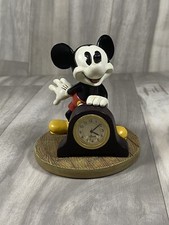 Disney Resin Adorable Mickie Mouse with Clock 4" tall x 3.6"