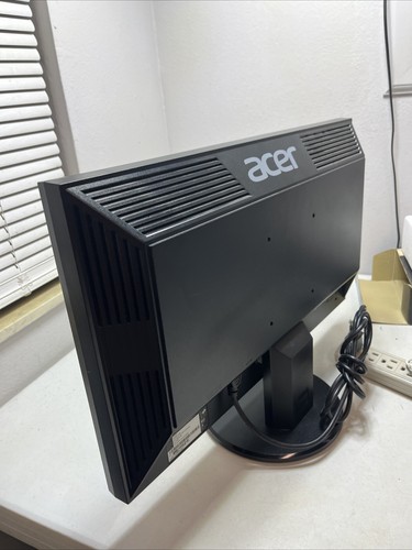 Acer V213HL BJbd 21.5" D-Sub, DVI Monitor - Picture 9 of 15