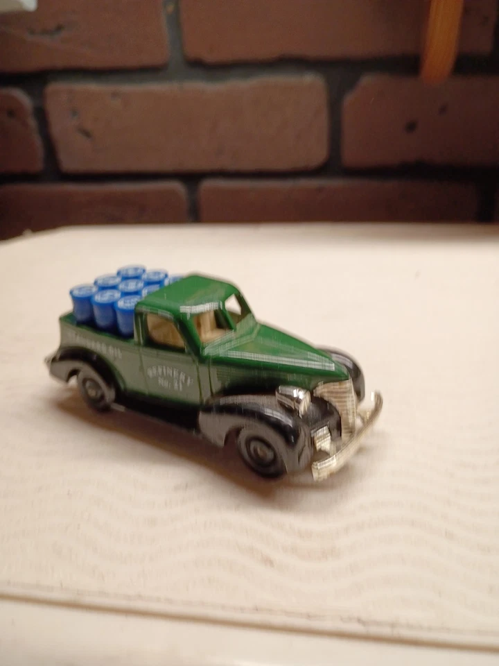 Lledo DieCast model 1939 Chevrolet Truck Chevron  RPM Standard Oil. Promo.  Q - Image 2 of 3