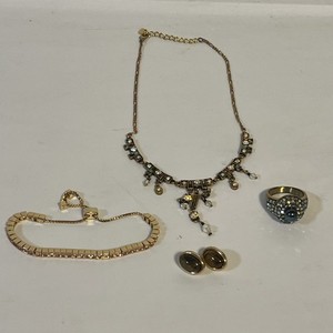 Costume Jewelry Mixed Lot 4 Piece Necklace Earrings Bracelet Heidi Daus Ring