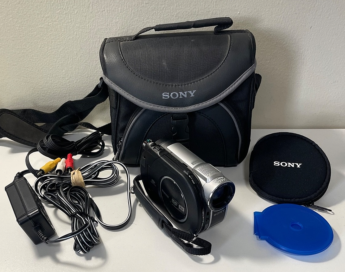 Sony Handycam DCR-DVD610 Camcorder with Power Cord Battery and Blank DVDs bin622E-image