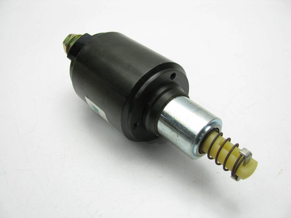 Solenoide de arranque Mercedes Benz L1013 L1111 L1113 0331402013 Is1018 A0031511401 Foto 2 de 4