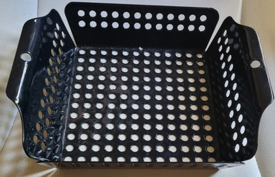 Metal Unbranded Grilling Basket Hamburgers Hot Dogs Vegetables Summertime Nice