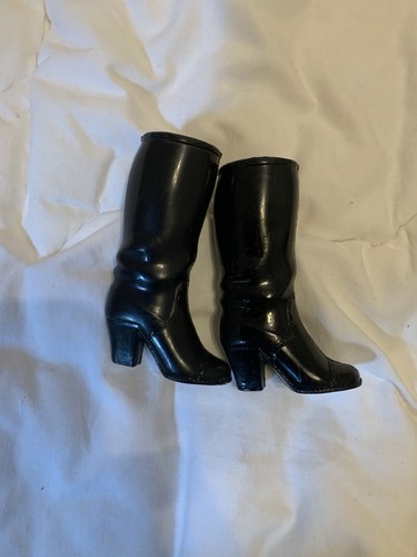 PAIRE DE CHAUSSURES DE SKIS POUR POUPÉE CATHIE BELLA - Excellent état