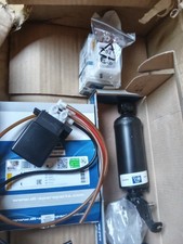 Kit Sedile Camion DT Spare Parts - Ammortizzatore + Valvole Pneumatiche