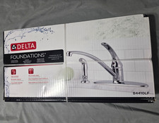 Delta Foundations B4410LF 2-Handle Lever Centerset 4 in Chrome Bath Faucet
