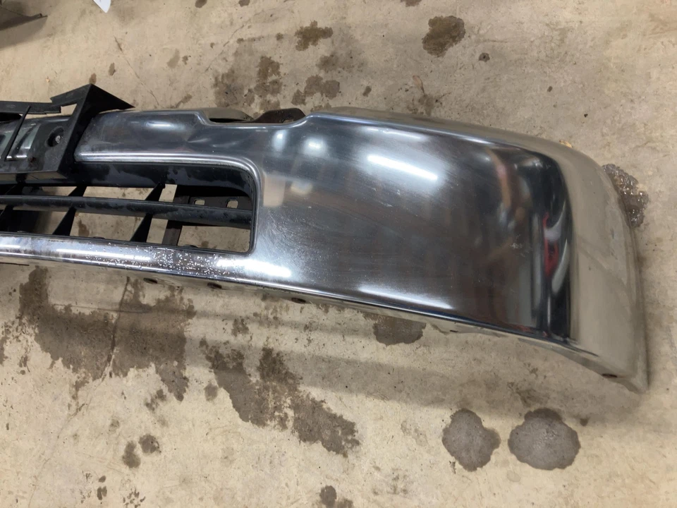 12 NISSAN NV 2500 Front Bumper W/ Lower Grille Chrome - Image 2 of 4