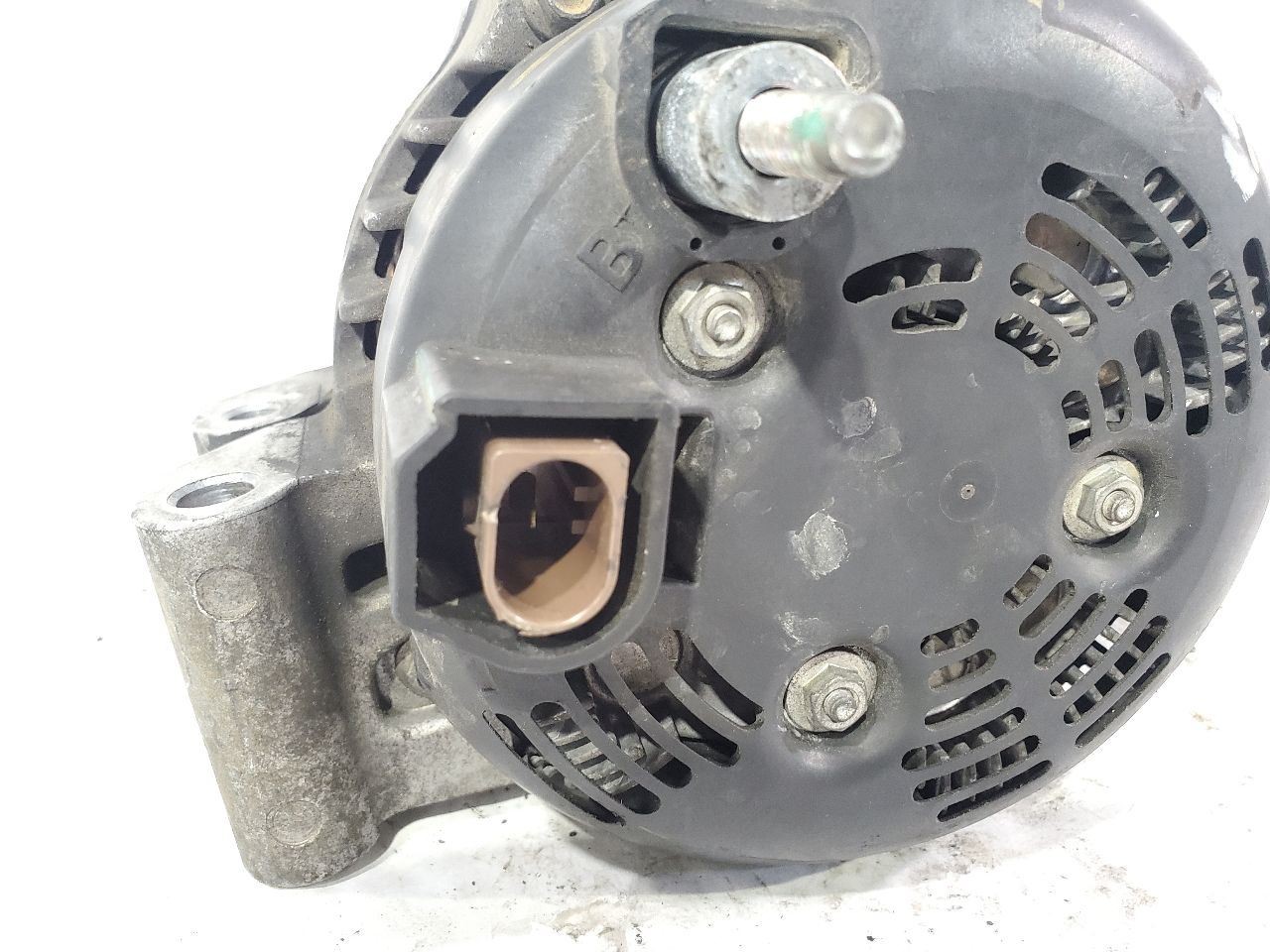 Maserati Ghibli 2014 Alternator