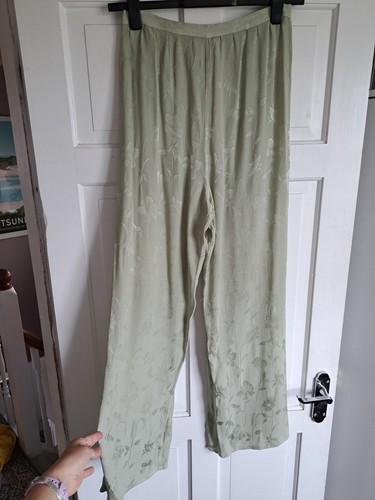 SAHARA Light Green Floral Wide Leg Viscose Trousers Size M - Picture 2 of 8