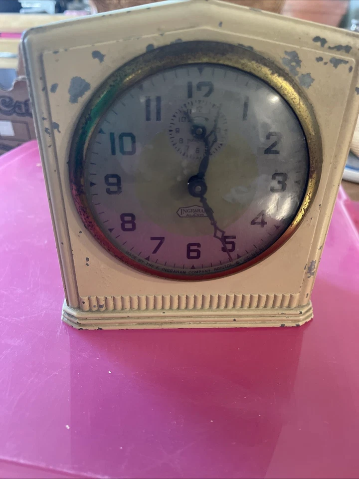 Ingraham Alarm Clock Art Deco 1940s Doesn’t Work Has All OG Parts Light Yellow - Image 4 of 4
