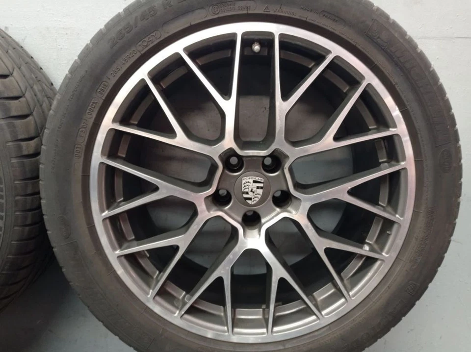 Porsche MACAN S 95B Komplettradsatz Alufelge 95B601025ES 95B601025BG 265/45 R20 - Bild 4 von 4