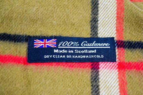 Hecho en Escocia 100% Cachemira Beige Borgoña Tartán Cuadros Flecos Bufanda 67" - Imagen 3 de 4