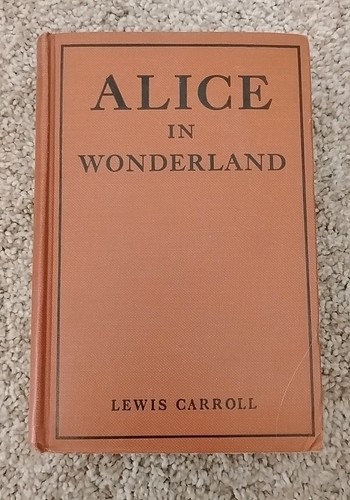 Alice In Wonderland and Through The Looking Glass Lewis Carroll Hardcover - 第 1/5 張圖片
