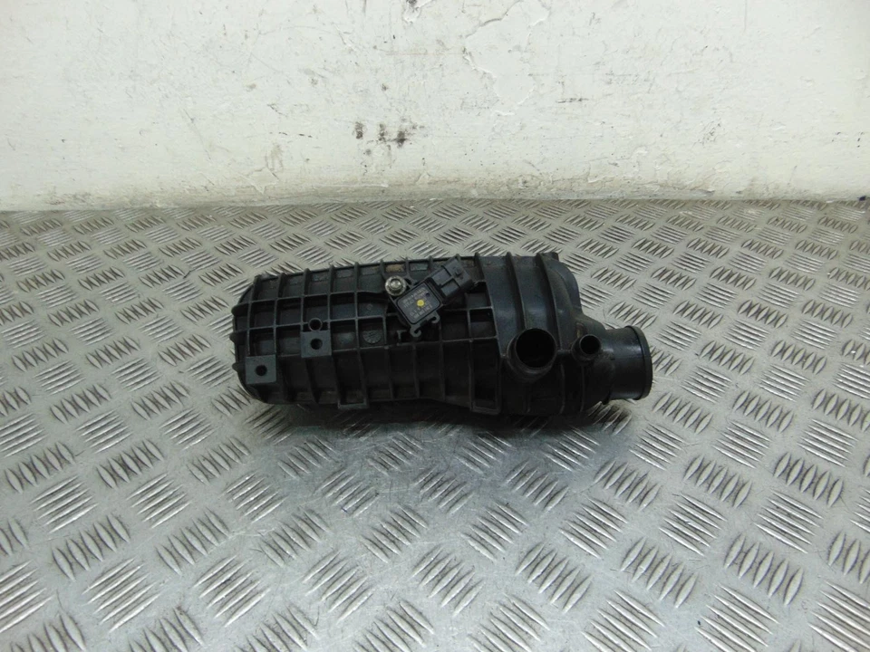 Ford Fiesta Intake Inlet Manifold Ag919f479ab Mk7 1.0 Petrol 2013-2016A - Image 4 of 4