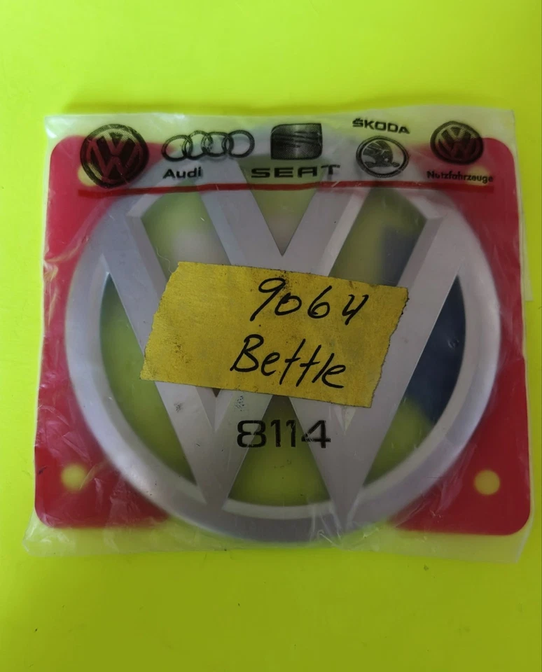 12 14 19 EMBLEMA PARRILLA DELANTERA VOLKSWAGEN ESCARABAJO 5C5 853 600 A Foto 2 de 3