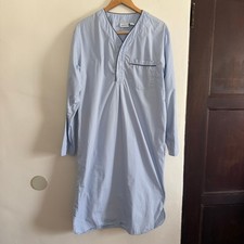The VERMONT COUNTRY STORE  Men's Blue Cotton Nightshirt  Medium