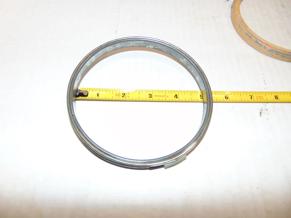 Vintage Embroidery Hoops Lot  Cross Stitch Quilting Craft Rings - Image 2 of 4