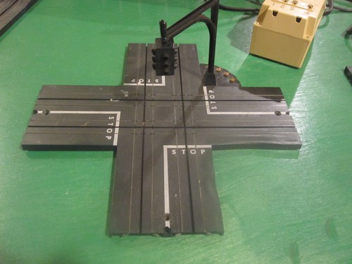 Rare 1960s Aurora HO Slot Car Lock & Joiner 4-Way Traffic Light Track 1466