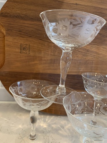 8 Vintage Sektgläser nicht übereinstimmend kuratiert Mid Century Cocktail Coupes - Bild 4 von 11