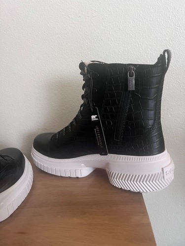 BOTA IMPERMEABLE MUJER SOREL ONA AVE LACE LUX, nueva. - Imagen 8 de 14