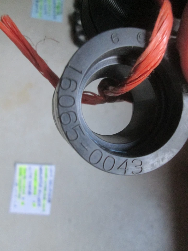 Juego de 2 soportes de carburador OEM Kawasaki 2008-2012 EX250 NINJA 250R 16065-0043 Foto 2 de 4