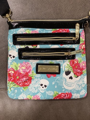 Betsy Johnson Whimsigoth Crossbody Purse White With Skull And Crossbones Florals