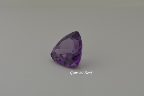 Lab-Created Alexandrite Trillion Shape Corundum (3x3mm-16x16mm) - Picture 3 of 6