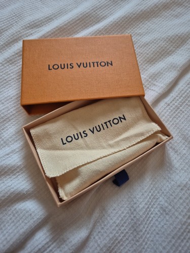 Louis Vuitton Palladium Metal Champs-Elysees Card Holder. New Few Minor Marks - Picture 16 of 23