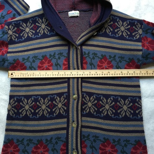 Boundary Waters Vintage Crochet Textured Cardigan, Women's M (Grey/Blue/Red) - Picture 6 of 9