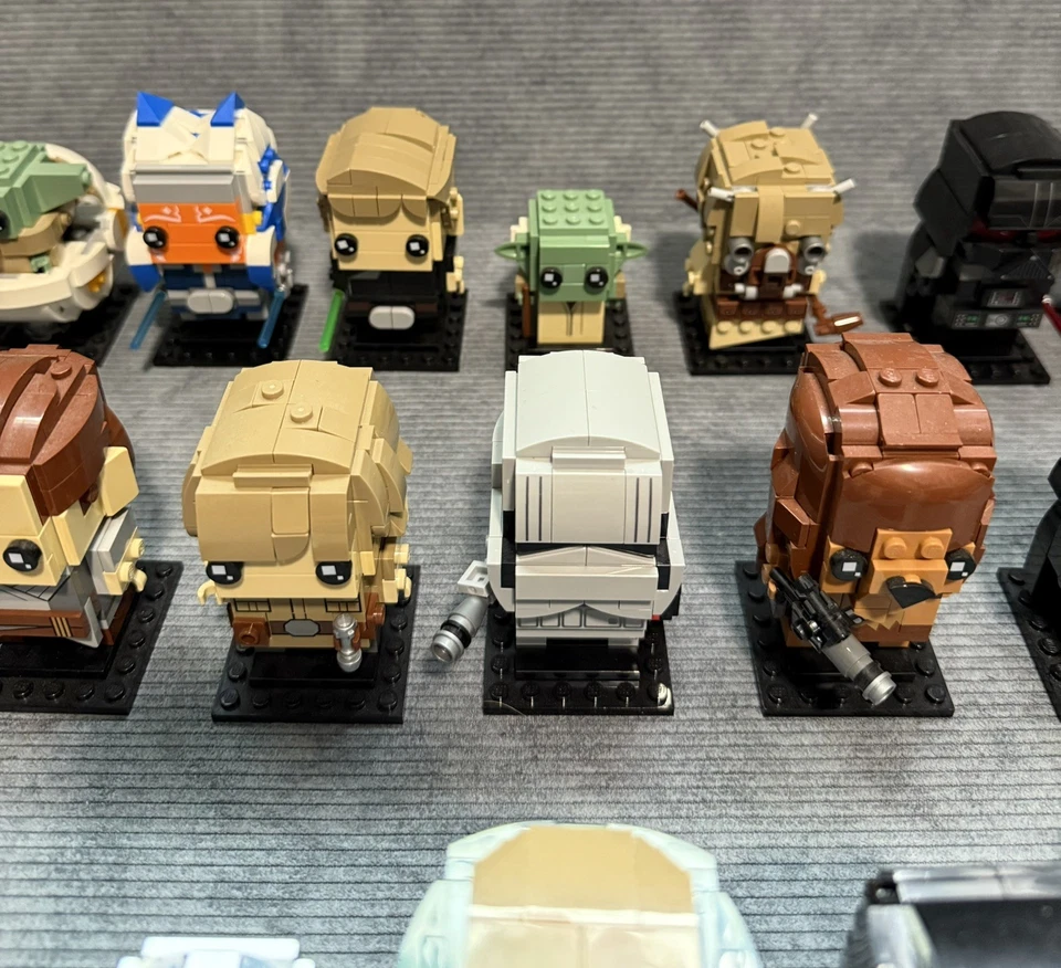 LEGO Star Wars Brickheadz Lot of 26 Complete Builds (Boba Fett, Jar Jar, Endor) - Image 3 of 4