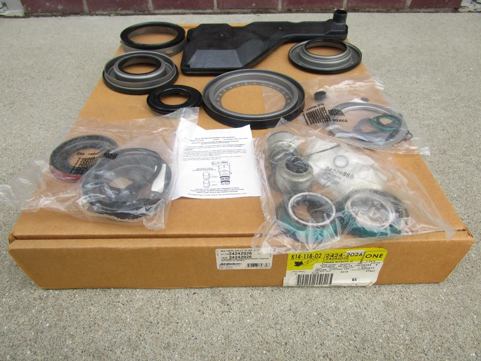 06 - 10 CHEVY COBALT HHR MALIBU AUTO TRANSMISSION SERVICE OVERHAUL KIT OEM NEW Foto 2 de 3