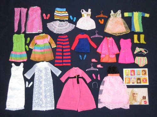 ** AUCTION Vintage Barbie FRANCIE Lot #3 - Outfits - Clothes Shoes Accessories