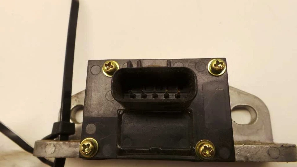 01 02 Toyota 4Runner YAW RATE SENSOR UPPER 89183-30040 - Image 2 of 4