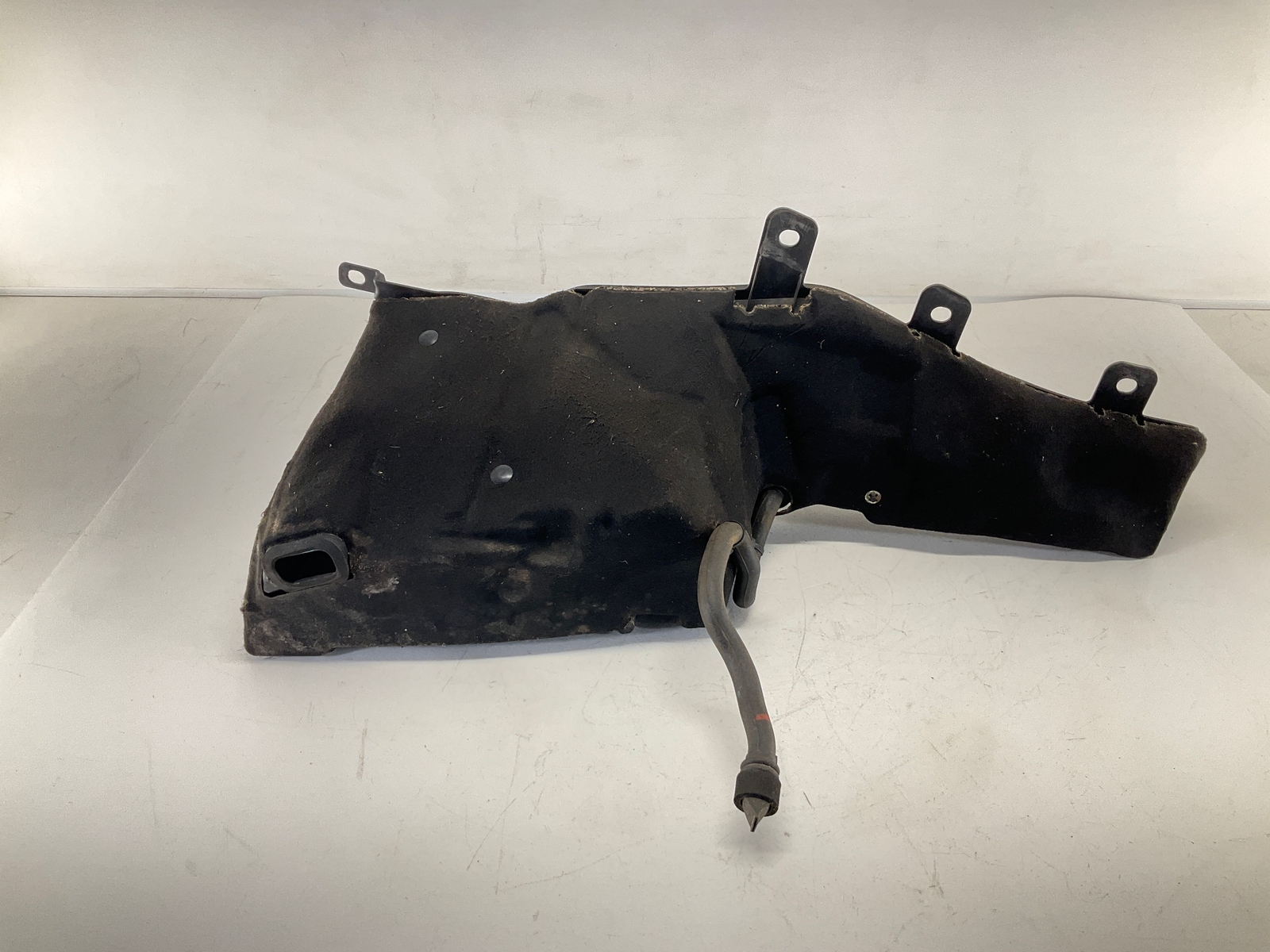 14-17 MASERATI Ghibli Front Under Cowl Air Filter Housing CM