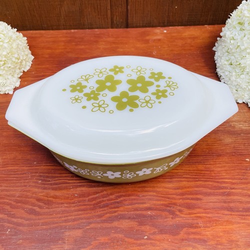 VINTAGE PYREX GREEN SPRING BLOSSOM DAISY #043 OVAL CASSEROLE W/LID - Picture 2 of 13