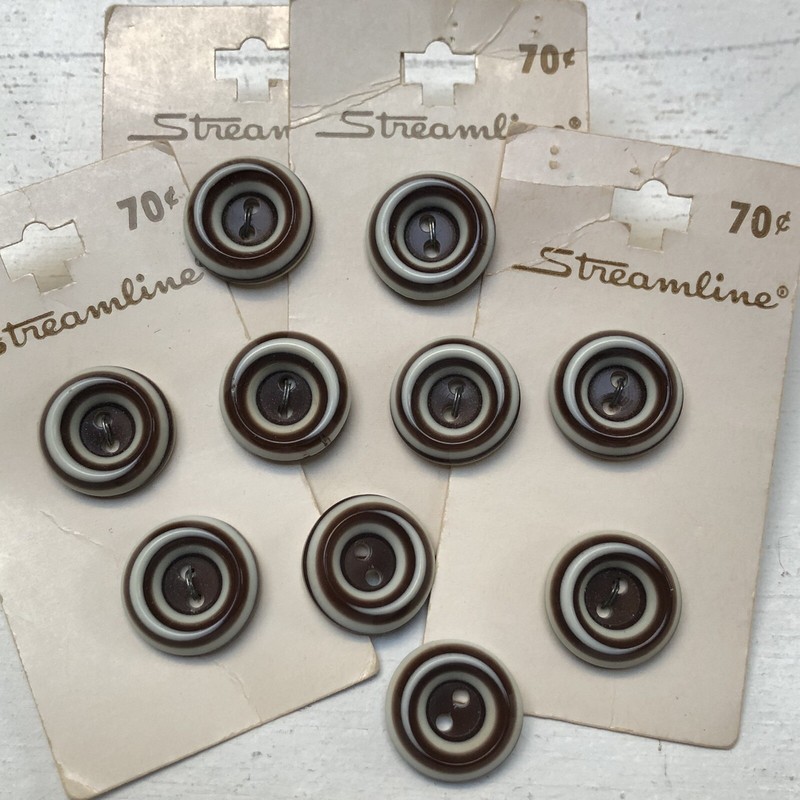 10 Vintage 5/8 Coffee Brown & White Cupped Buttons Swirl Glass on Cards UNIQUE