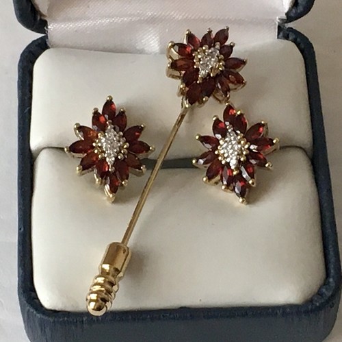 Vintage Garnet Stick Pin W Matching Earrings Marked JC Pierced Gold Tone - Picture 13 of 14