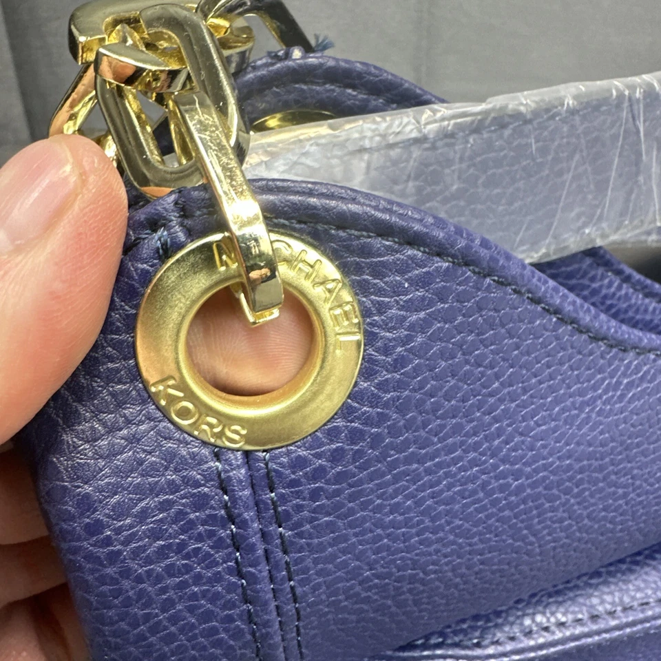 Bolsa tote Michael Kors Hamilton grande NS azul carvão ombro/transversal - com ouro - Imagem 3 de 4