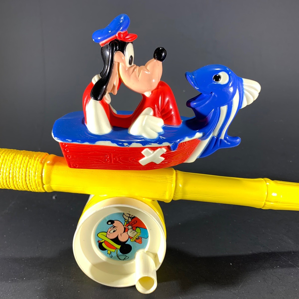 Disney Goofy Fishing Figurine ディズニー　置物 Vintage Goofy In A Boat Toy Fishing Rod Pole Disney Yellow Rare | eBay
