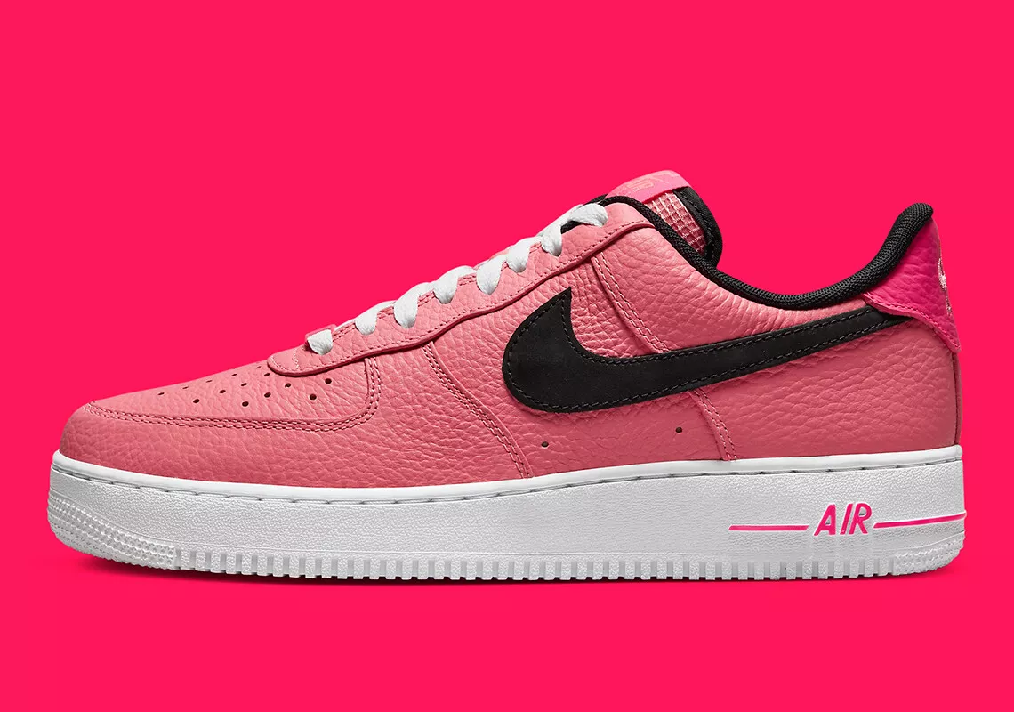 Nike Air Force 1 '07 LV8 Sneakers in Pink - Pink