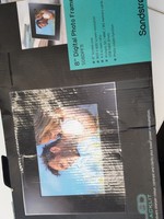 Sandstorm 8” Digital Photo Frame