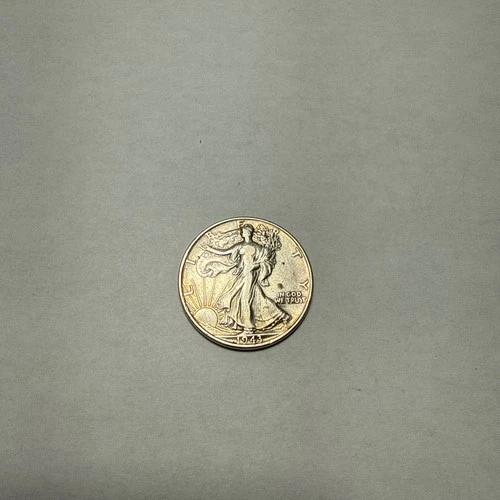 1943-P U.S. 90% SILVER WALKING LIBERTY HALF DOLLAR-ALMOST UNCIRCULATED CONDITION