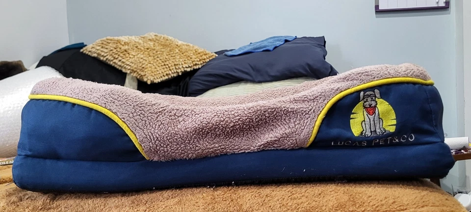 Lucas Pet&Co - Cama ortopédica de espuma viscoelástica para perros (cubierta intercambiable y lavable) Foto 3 de 4