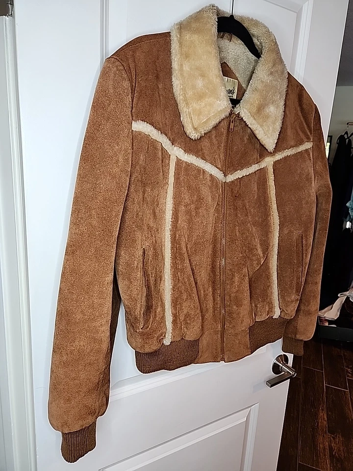 Casaco masculino vintage Berman’s camurça couro pele sintética forrado Sherpa tamanho 44 - Imagem 4 de 4