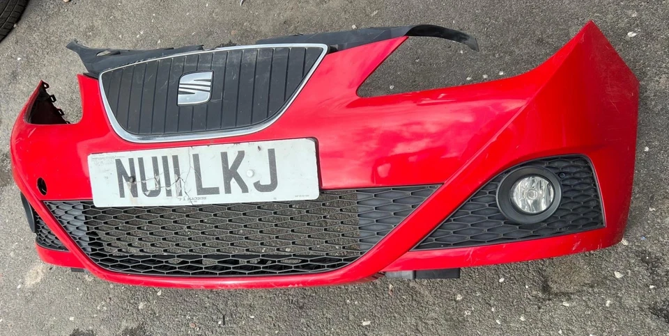 2011 SEAT IBIZA  Hatchback Complete Front Bumper Red   - Image 4 of 4