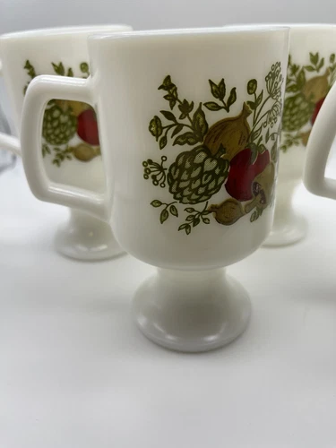 Corningware Spice Of Life Milk Glass Pedestal 5.5” Set of 4Coffee White Mugs Vtg