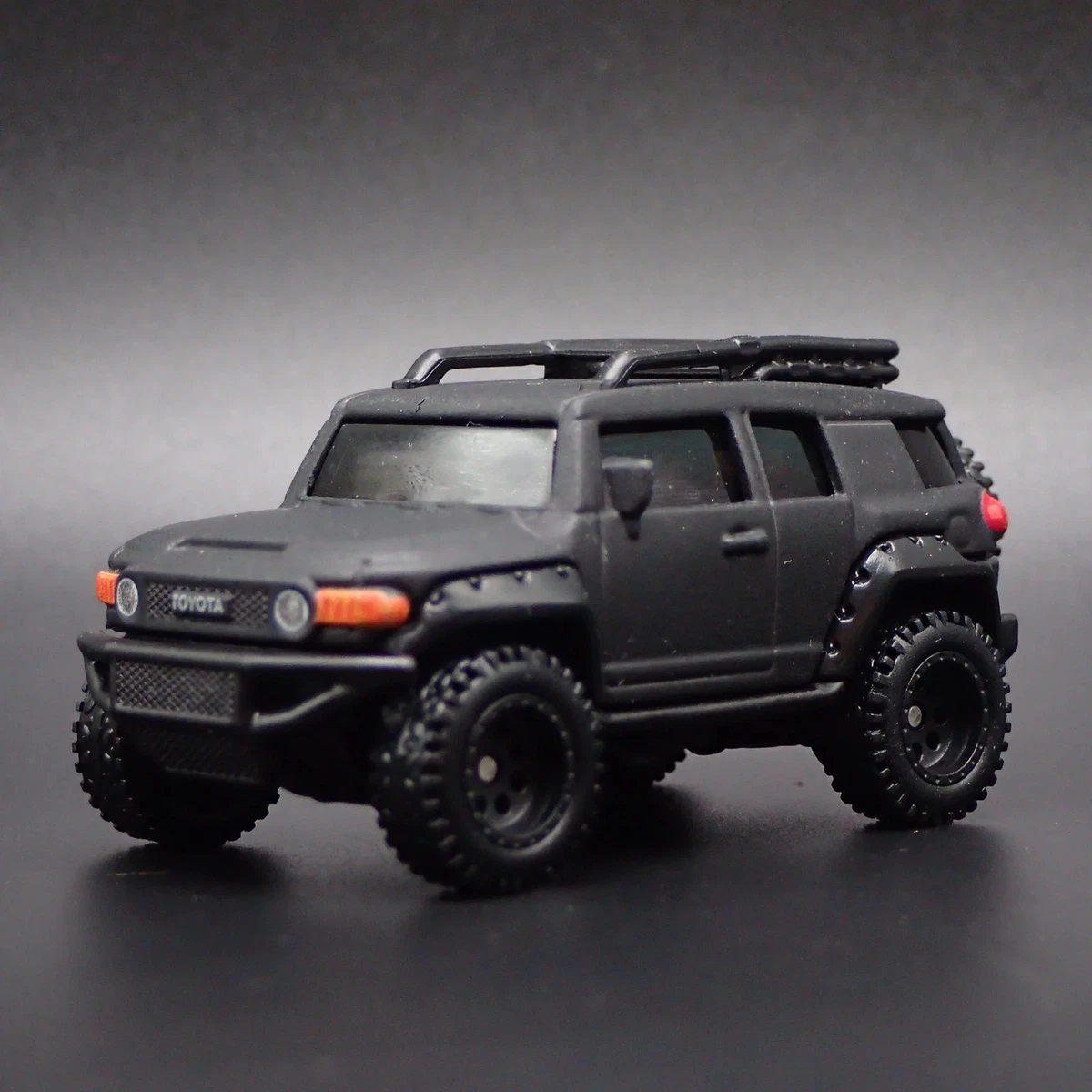 Toyota FJ Cruiser Contemporary Manufacture Diecast Cars, Trucks